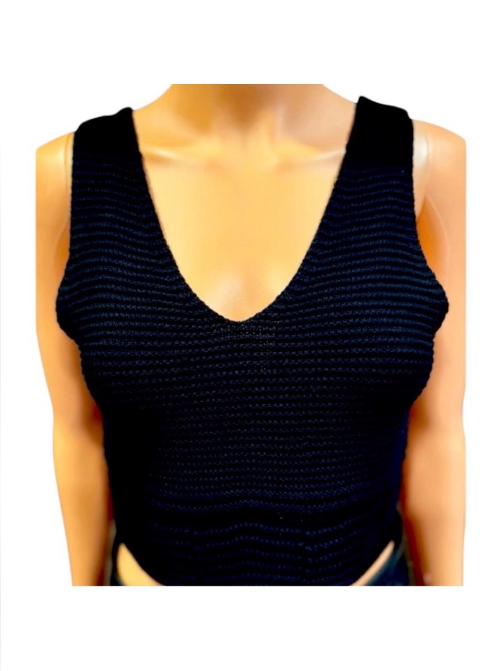 NWOT HOUSE OF HARLOW 1960 Crochet Knit Low Back Crop Top Medium